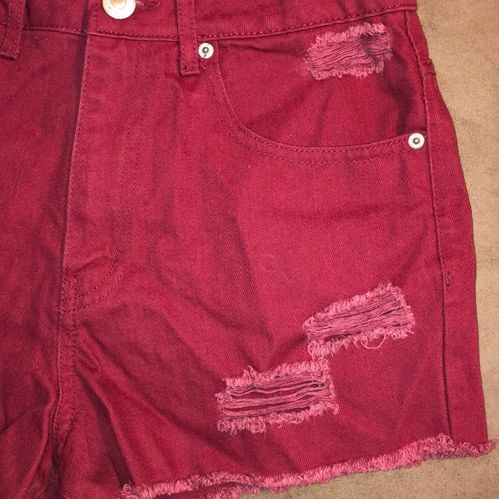 Shorts - Picture 3 of 4